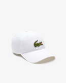 Boné de sarja com insígnia de crocodilo.