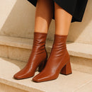 Bota - Meia Block – Cano Médio Ajustado com Salto Grosso